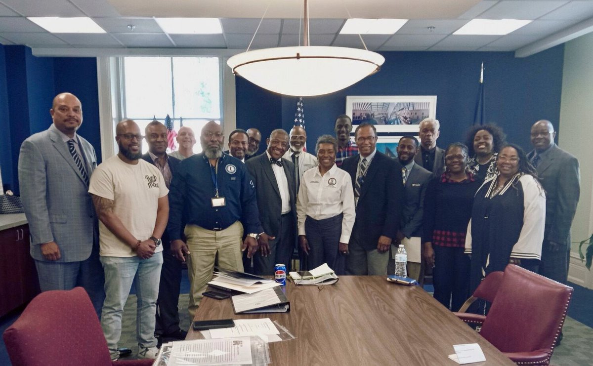 On Saturday, I hosted Richmond clergy and community leaders, including a representative from the Richmond City Police Department, to discuss the surge of youth violence, particularly among teens, in the City of Richmond.