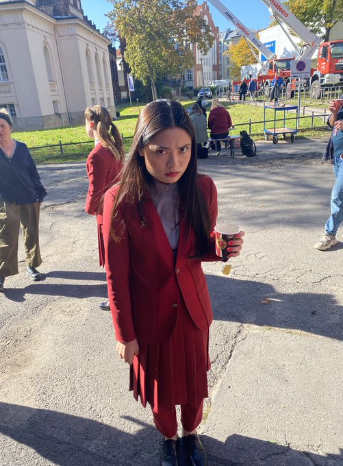 this is what being a student at the capitol academy is like https://t.co/mdqWG60l1p<a href="/tag/thehungergames"class="tags"><span>&#35;thehungergames</span></a><a href="/tag/theballadofsongbirdsandsnake"class="tags"><span>&#35;theballadofsongbirdsandsnake</span></a>