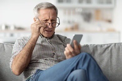 InventTrey's tweet photo. people that have their ringtone volume maxed out always let it ring and look at their phone like this for eternity before answering https://t.co/akwnqNfifI