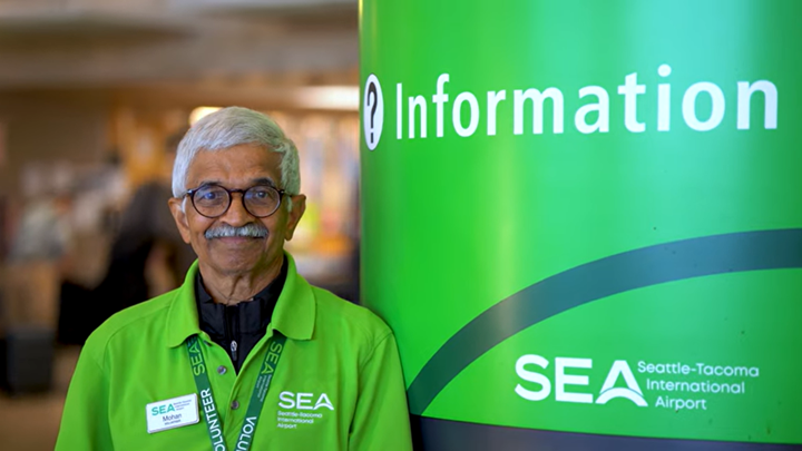 Our SEA volunteers are invaluable ambassadors that represent the first and last impression of our region. 💚 They provide directions, make dining suggestions, and even provide tourist recommendations. #NVW Learn more and apply for our volunteer team → portseattle.org/Volunteer