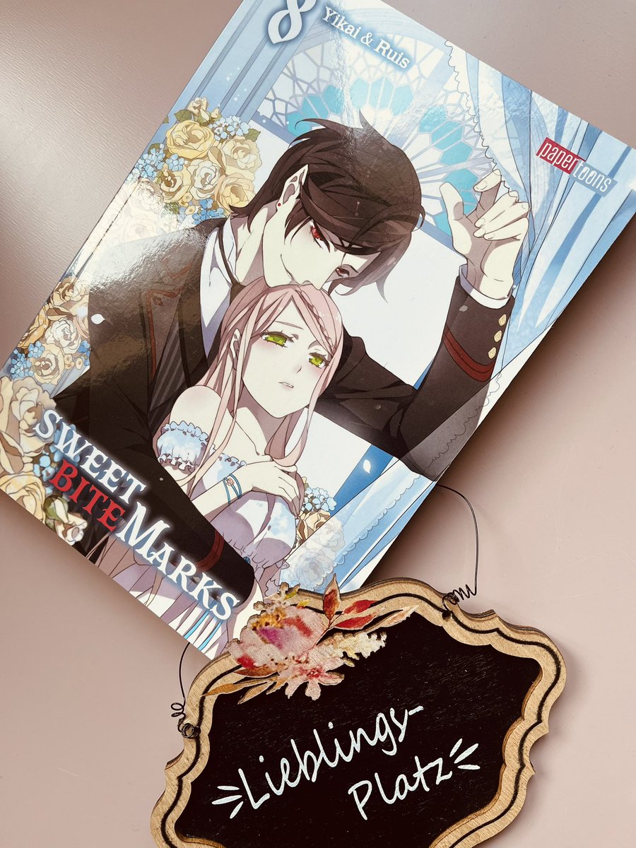 KatsukiMisha's tweet photo. Die lange geplante Hochzeit von Luo Yi und Xiaoshen findet endlich statt. Einer der Gäste bringt etwas Aufregung in die Veranstaltung und ich bin gespannt ob er wirklich freundlich gesinnt bleiben wird #SweetBiteMarks #Papertoons_de #Webtoonyear24 https://t.co/mA0RFS3r3h