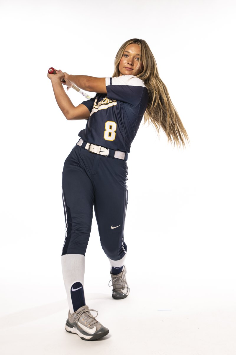 Rylee Lemos hit a leadoff home run and Jacee Minter added an RBI single! 

No. 5 UCO leads Missouri Southern 2-0 after one inning in Joplin!

<a href="/UCOSoftball/">UCOSoftball</a> x #RollChos