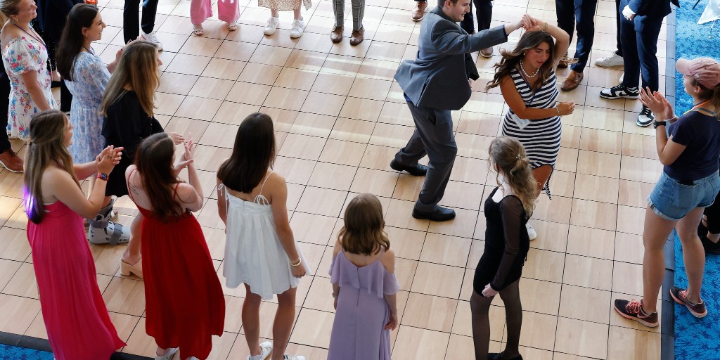 It was a magical time at Duke Children’s Prom! Over 110 children and family members moved, grooved, and danced the night away on Saturday. Duke's ATLAS program and our wonderful sponsors made it an unforgettable night. @DukeMedSchool | @DukePsychiatry | @DukeHealth