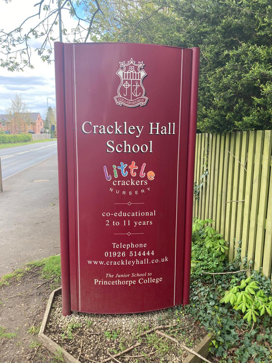 Great day coaching quidditch at @CrackleyHallSch! The staff and pupils were enthusiastic throughout the whole day ! Also had the amazing opportunity to deliver training to some of the wonderful staff ! Well done to everyone who was involved ! 🟢🐍🪄@enrichedu