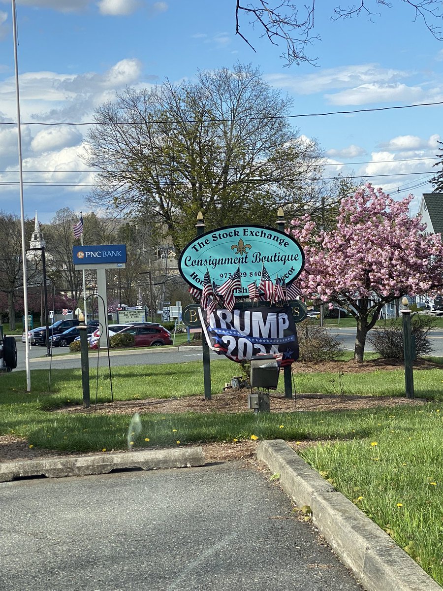 She just lost my business. 🤷‍♀️Do us all a favor and keep politics away from retail. #makeshoppinggreatagain