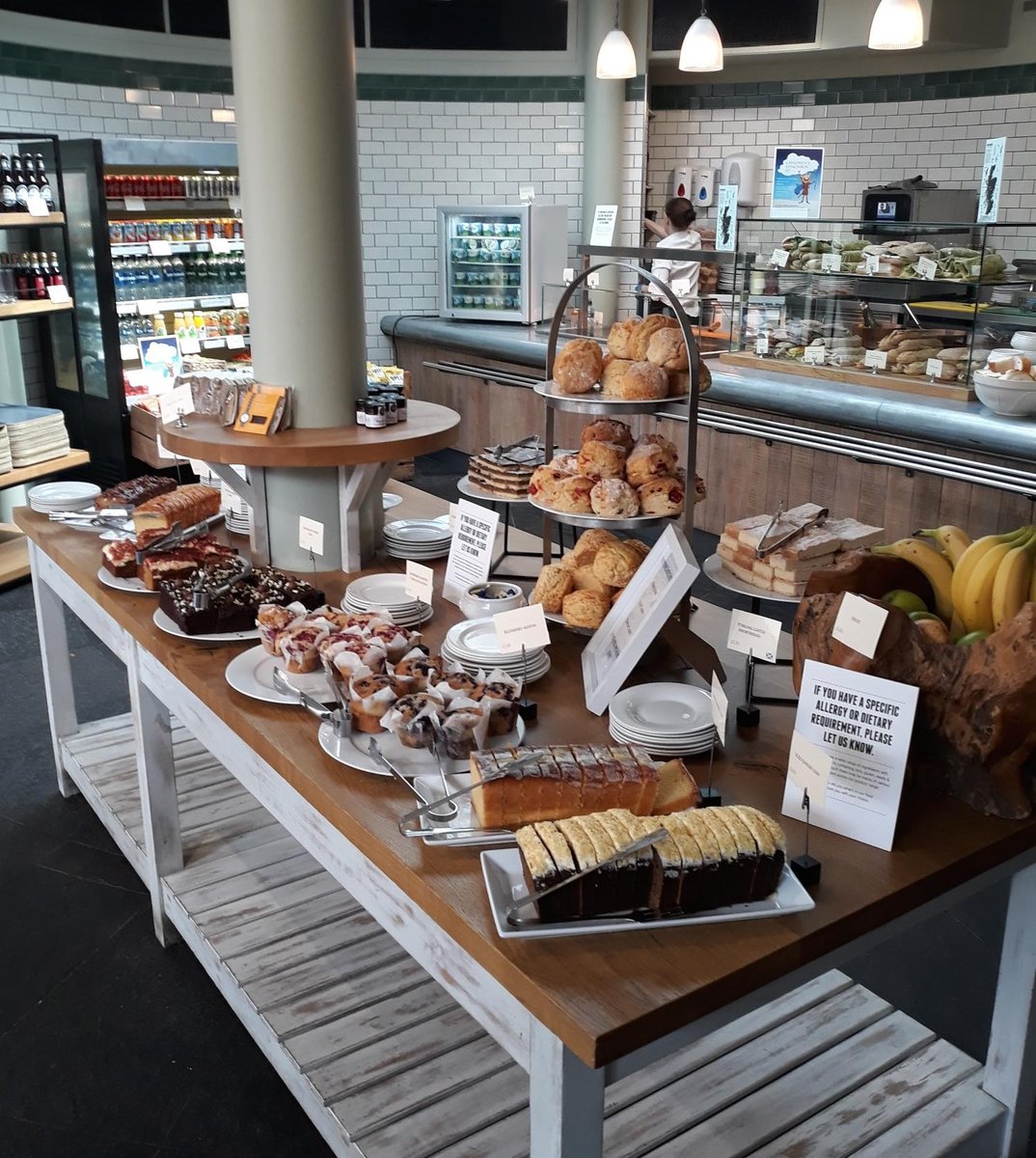 Q5 Our Unicorn Cafe is the perfect place for a cake and a coffee! 🍰☕ It's even better for @welovehistory members who get 10% off in all of our cafes. Find out more about member benefits here: members.historic-scotland.gov.uk/benefits #ScotlandHour