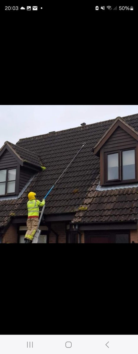 MalpasFS's tweet image. We were called to a cat rescue in Clutton recently, have you ever thought about joining our diverse team?
#oncall #Thinkoncall 👨🏻‍🚒🧑🏻‍🚒