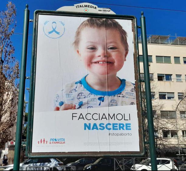 Usare un bambino con la sindrome di Down
per limitare la libertà delle donne è il biglietto da visita di
queste persone indegne,reazionarie e retrograde!
schifosi!!!📌📌📌📌📌📌📌