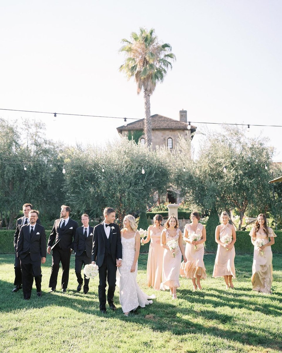 When your wedding party brings their A-game.🔥 No V. Sattui event is complete without your ride-or-dies (and your favorite wines).🍇 Napa Valley's most romantic destination awaits you and your special day.💍 📸 via IG @willowandben bit.ly/3JzGgzy