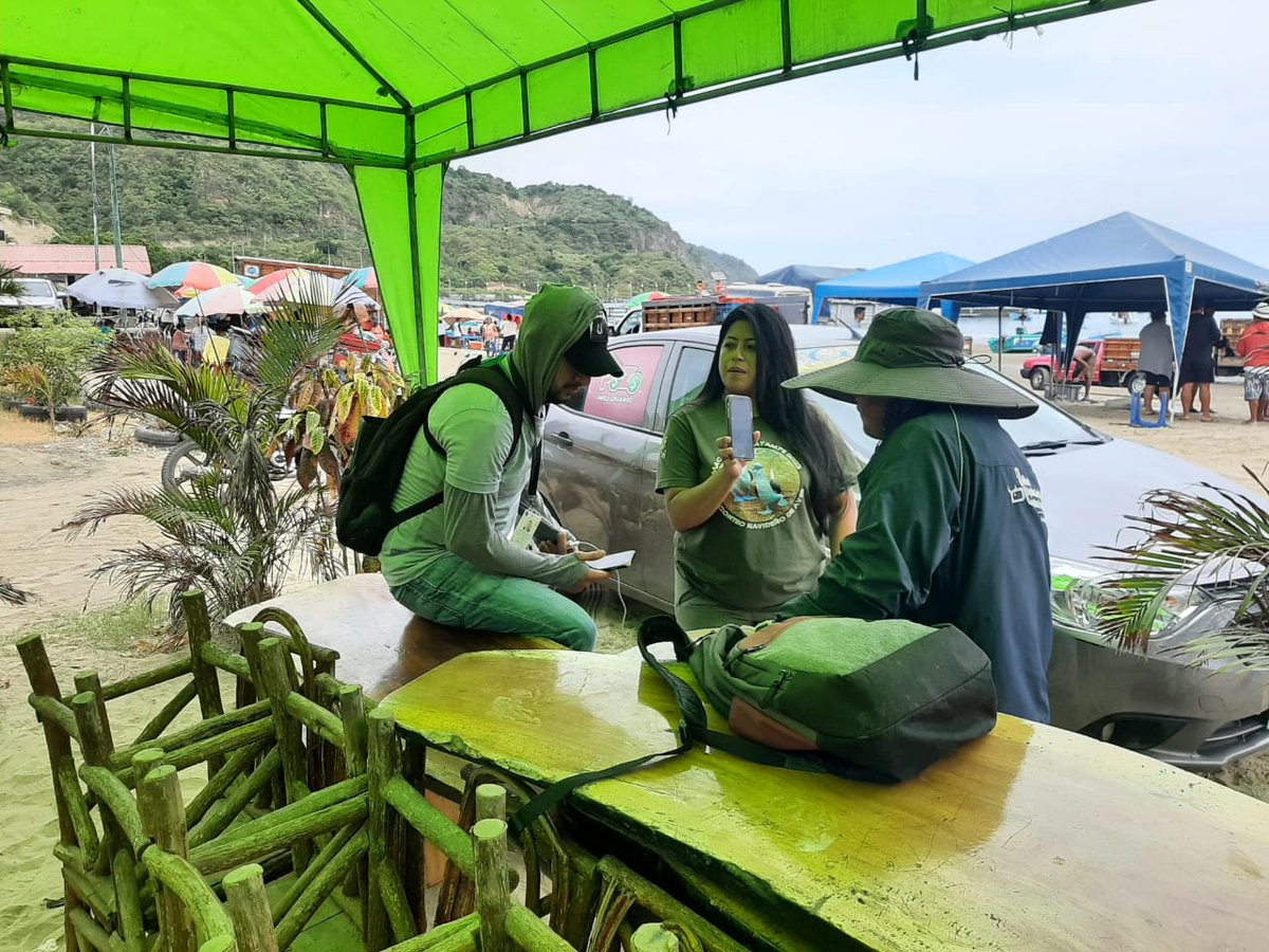 #Manabí | Ante la denuncia en redes sociales por la presunta pesca ilegal de tiburones en el cantón #PuertoLópez , nuestro personal del Parque Nacional Machalilla coordinó acciones con el fin de esclarecer los hechos, así como de realizar las respectivas sanciones. (1/3)