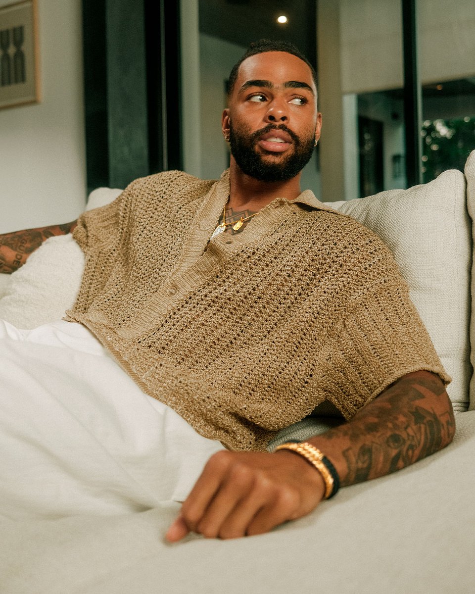 DavidYurman's tweet image. .@dloading living the dream in Chevron.
#DavidYurman #DYChevron
Discover more at bit.ly/4d9nlcm