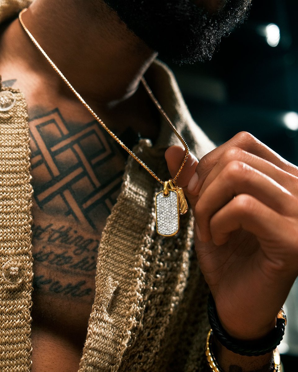 DavidYurman's tweet image. .@dloading living the dream in Chevron.
#DavidYurman #DYChevron
Discover more at bit.ly/4d9nlcm