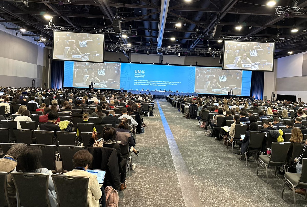 Biixison's tweet photo. It's my privilege to lead a delegation from #Somalia to the fourth round of global plastics treaty negotiations in Ottawa. More than 170 conutries gather here and the aim is to establish a legally binding treaty that addresses the entire lifecycle of plastic products. Despite 🇸🇴 contribution to the plastic polution is limited but we are committed to ending it & ensuring a sustainable future for all.

Based on Somalia's unique needs & capabilities we propose these three specific provisions to manage plastic pollution effectively: increased aid for economically vulnerable countries, implementation flexibility & environmental vulnerability considerations. 
#INC4