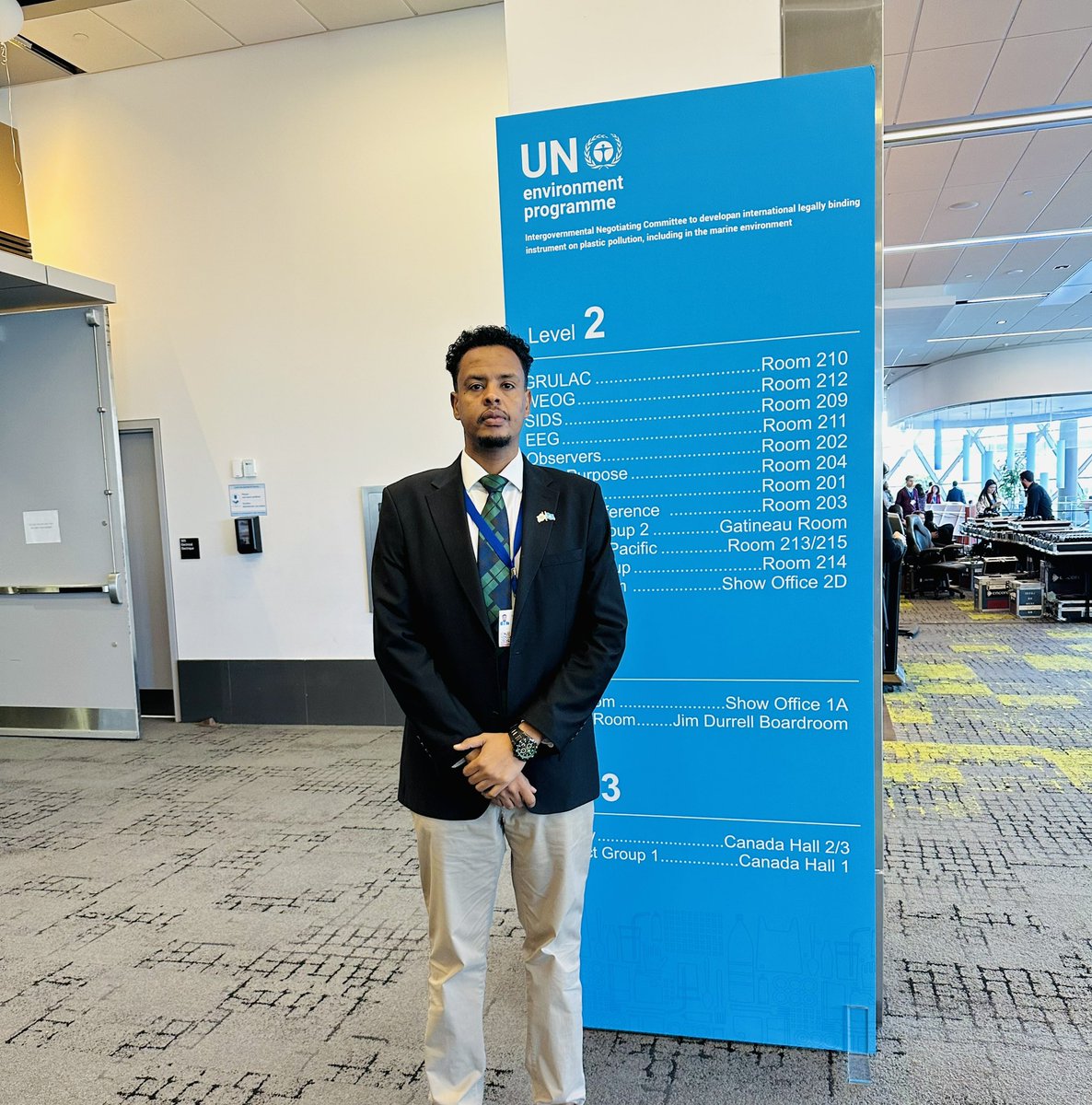 Biixison's tweet photo. It's my privilege to lead a delegation from #Somalia to the fourth round of global plastics treaty negotiations in Ottawa. More than 170 conutries gather here and the aim is to establish a legally binding treaty that addresses the entire lifecycle of plastic products. Despite 🇸🇴 contribution to the plastic polution is limited but we are committed to ending it & ensuring a sustainable future for all.

Based on Somalia's unique needs & capabilities we propose these three specific provisions to manage plastic pollution effectively: increased aid for economically vulnerable countries, implementation flexibility & environmental vulnerability considerations. 
#INC4
