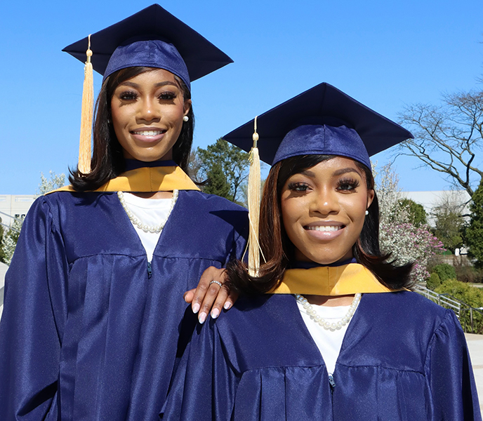 Identical twins Monique & Monika Grant have been inseparable since birth, & on May 3 they will process together into Credit Union 1 Arena on the @thisisUIC campus to receive their master’s degree from @janeaddamscoll. Congratulations to all 253 graduates. bit.ly/3y0JA3Z