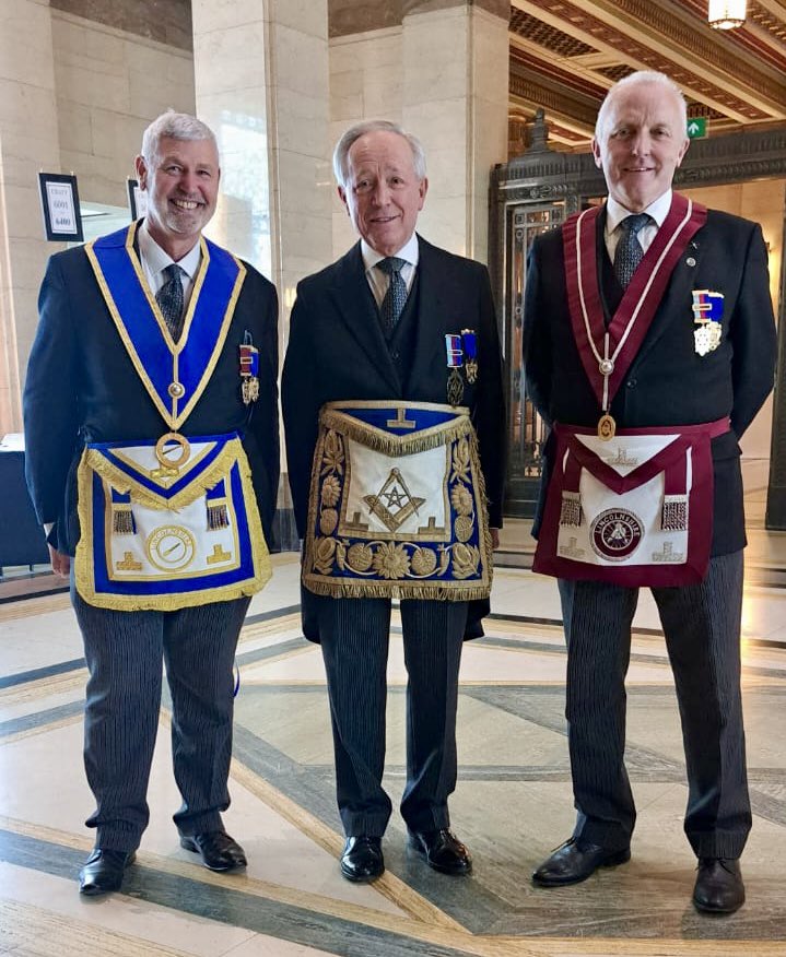 Sir Michael Snyder, the new Deputy Grand Master waiting to be installed, asked for a picture with two Lincolnshire Brethren! @UGLE_GrandLodge #Freemasons @FreemasonsHall @Shayonthesquare