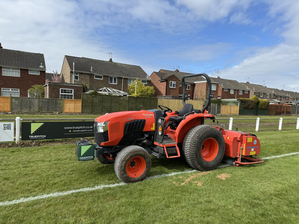 TruePitch1's tweet photo. Couple of days with the Wiedenmann Terra Spike Gxi8 at @BeverleyRUFC https://t.co/PTp3QWws0D