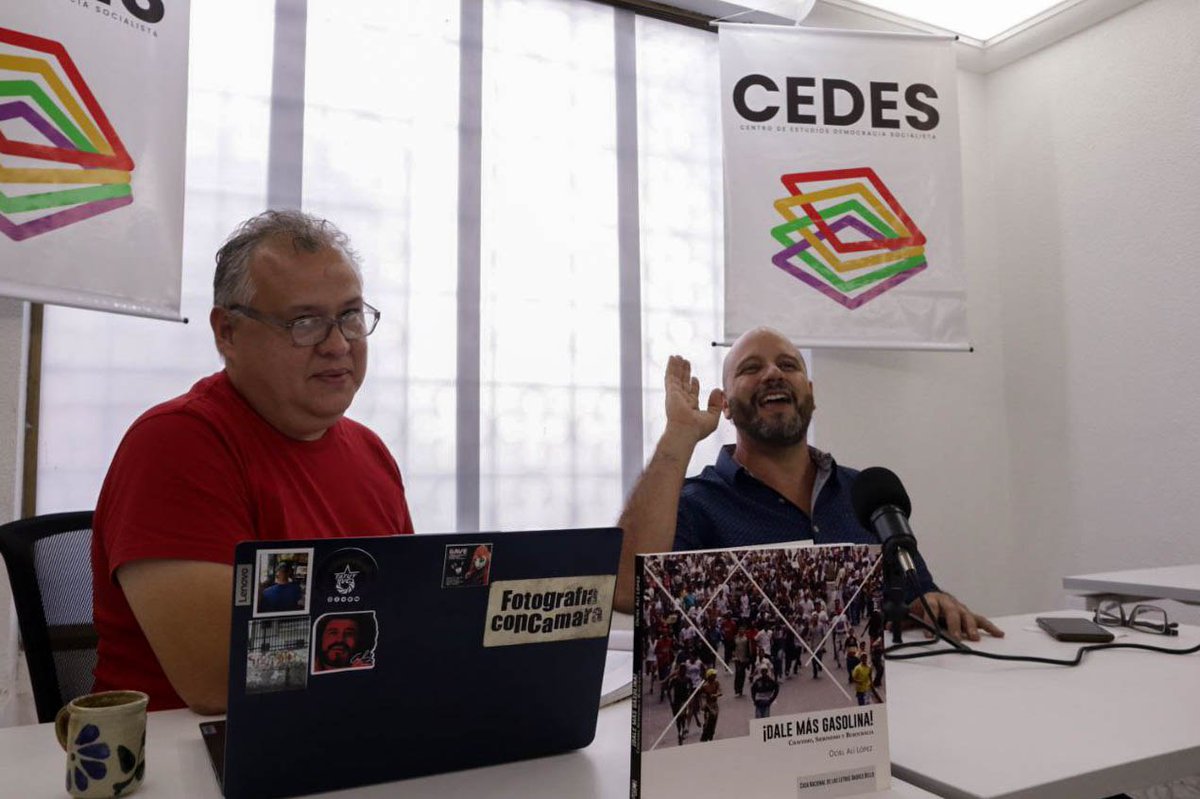 cedesve's tweet photo. Más imágenes de la presentación de #ElLibroDelMes de abril: "¡Dale más gasolina! Chavismo, sifrinismo y burocracia", de Ociel Alí Lopez (@ociellopez), este martes 23 de abril de 2024.
Las fotos son de Sandra Iturriza
2/3 https://t.co/2rp44Dbsdc