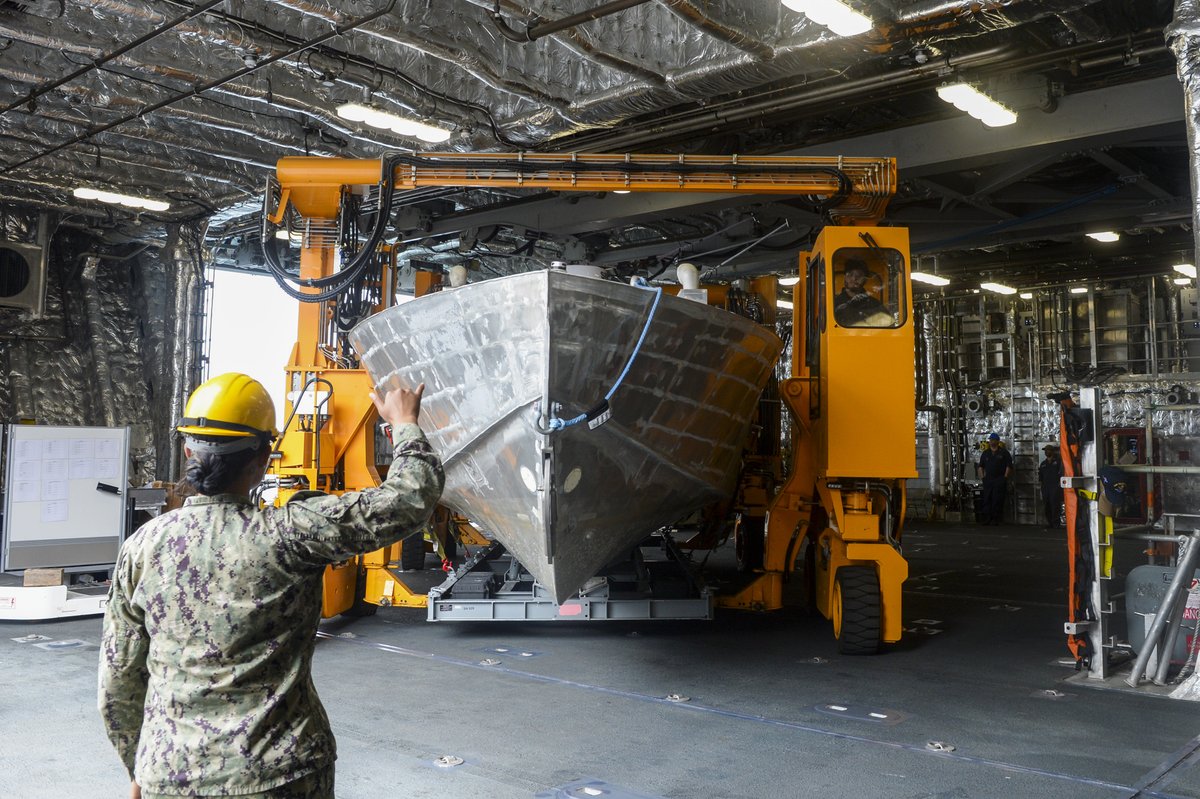 ⚓USS Canberra (LCS 30) Embarks First Mine Countermeasures Mission Package🚤

An unmanned surface vehicle is craned aboard the Independence-variant littoral combat ship USS Canberra (LCS 30), as a part of the first embarkation of the Mine Countermeasures (MCM) mission package.