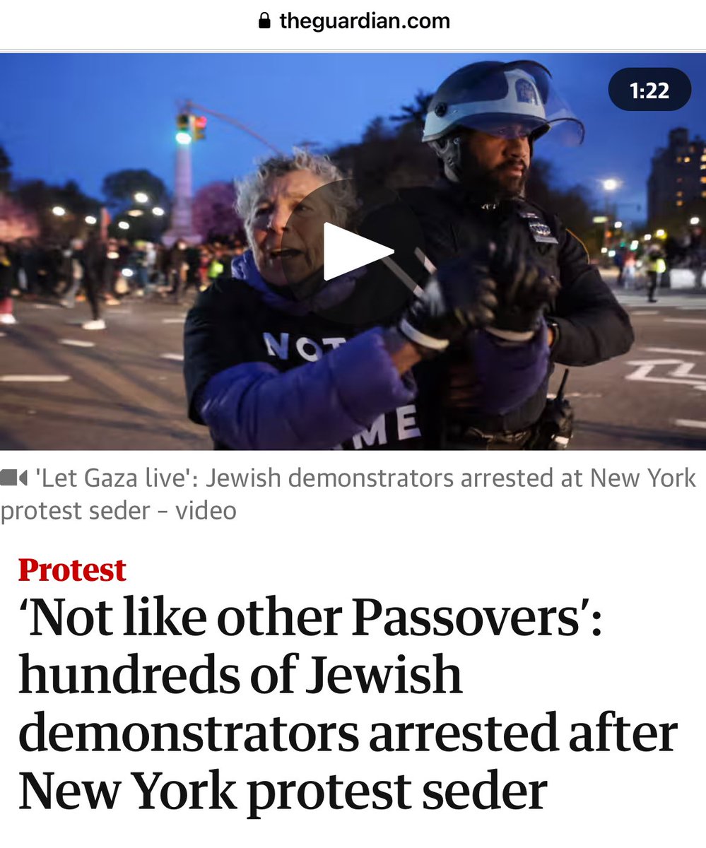 300 Jewish protesters arrested at near Chuck Schumer's house in Brooklyn. Bless their souls ♥️