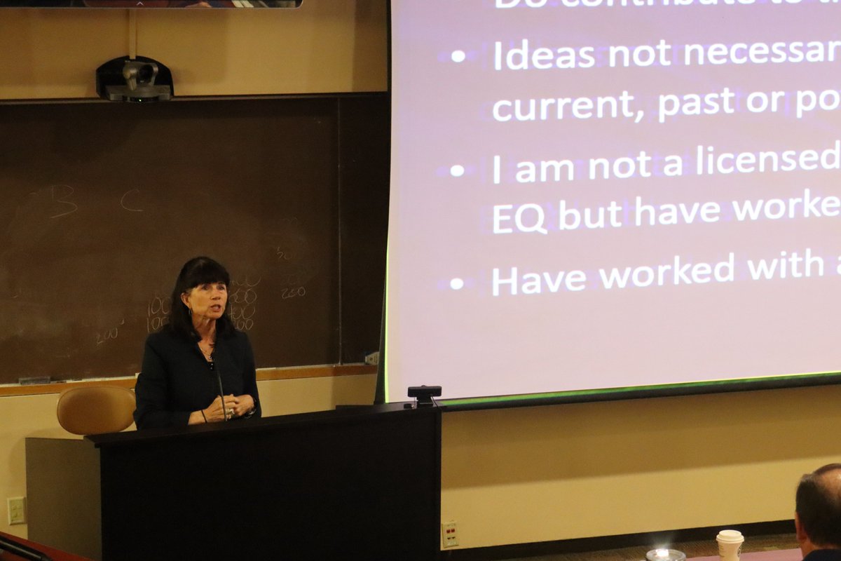 Dr. Leigh A. Neumayer @LeighNeumayer was on campus today as the UT Health Science Center Women in Surgery Visiting Professor. She gave a great talk on mentorship, leadership and forging one's path in medicine. @uthsc @UTHSCMedicine #surgery @womeninsurgery @UT_GlobalHealth