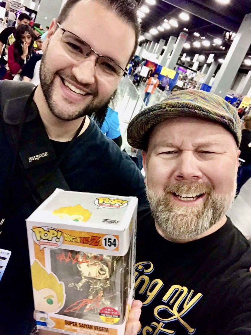 iphonesteven's tweet photo. @JustChrisSabat This is probably one of my most priceless possessions I have in my phone. Besides having another photo with @SeanSchemmel https://t.co/rbgkWPVH4y