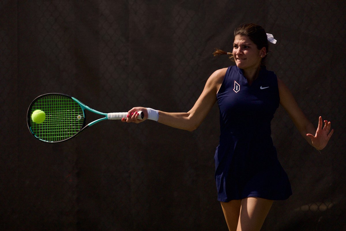 #A10WTEN Update 🎾 - @UDFlyerTennis leads @Duq_Tennis 3-0

1️⃣ 7-6, 0-5 DUQ
2️⃣ 6-1, 1-6, 6-3 UD ✅
3️⃣ 6-2, 6-2 UD ✅ 
4️⃣ 6-4, 4-3 UD
5️⃣ 7-5, 3-4 UD
6️⃣ 6-4, 2-5 DUQ