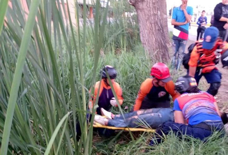 Una persona murió en accidente vial en el municipio Simón Bolívar ow.ly/PTkk50RmJH6