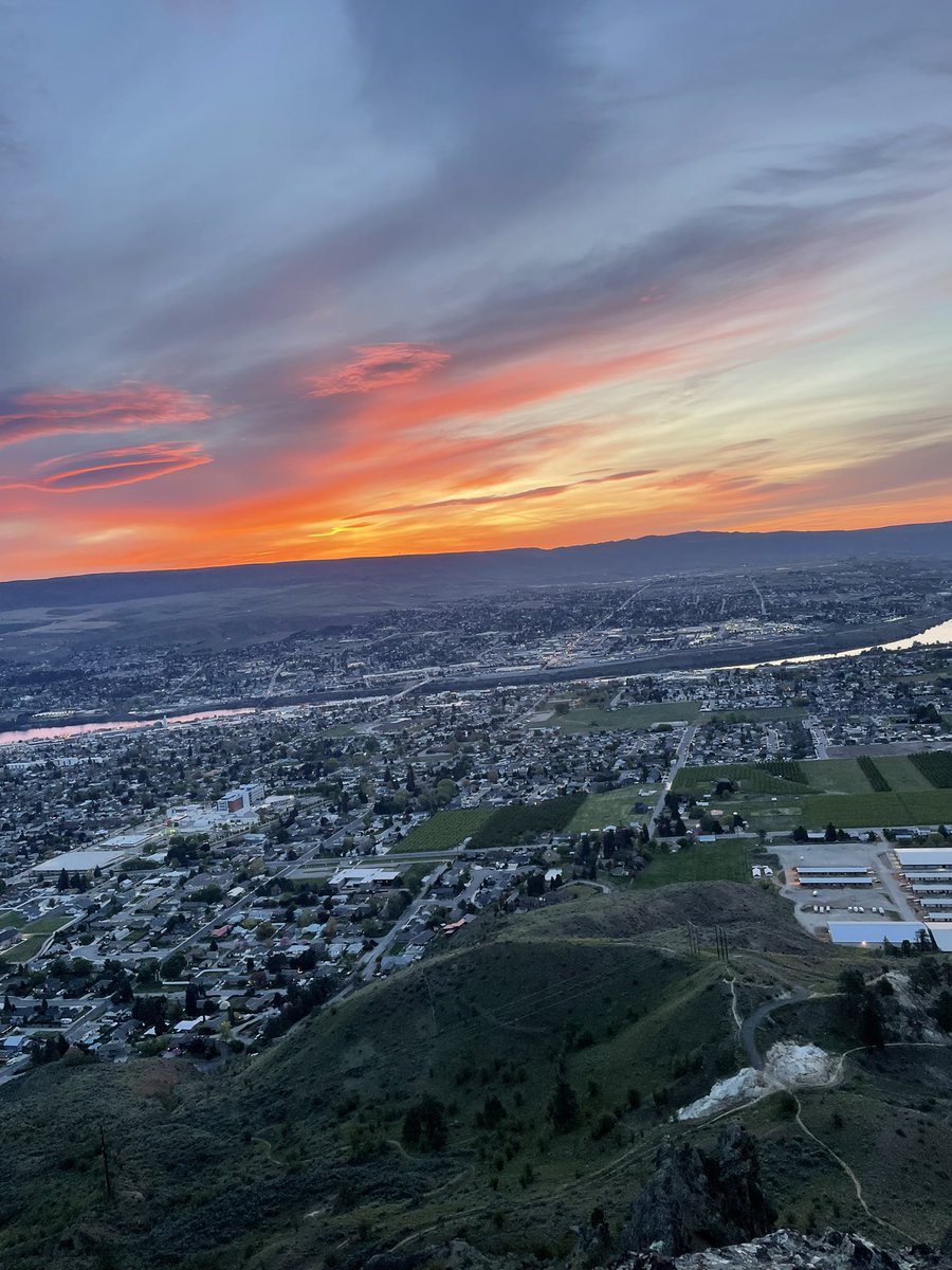 My boys got up at 3am & went on a hike. #wenatchee Is pretty