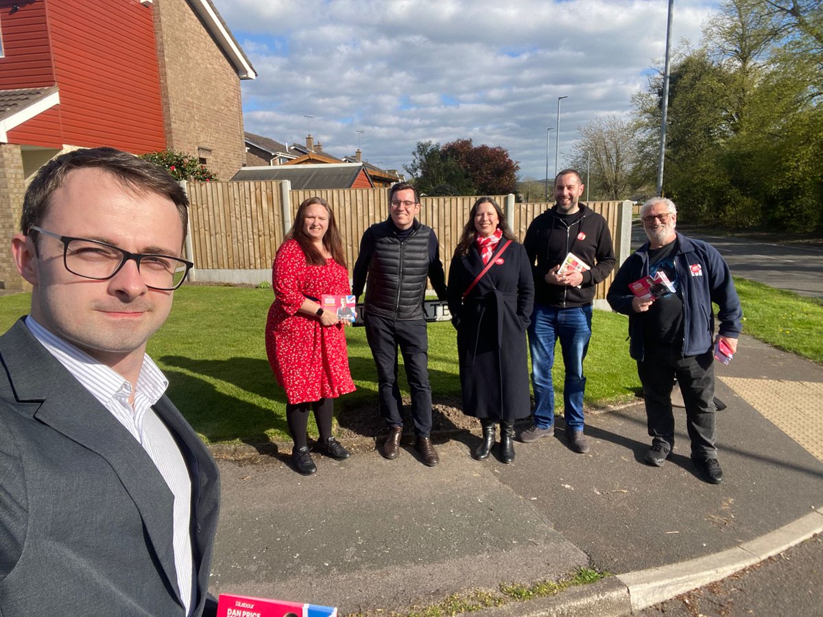 Busy day in a Congleton with a community policing meeting alongside my good friend @richardwalton. Also doorknocking with @danpricelab & other great people. Thanks to all who came & special thanks to @pharmtolaw who drove all the way from Manchester to help out!