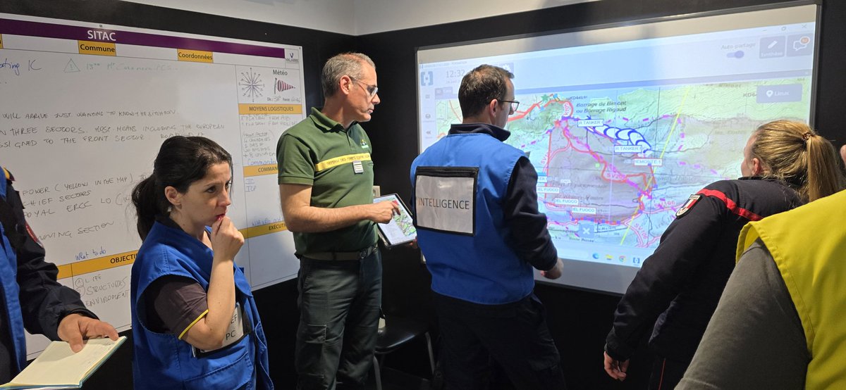 ECASCVALABRE's tweet photo. École d'Application de Sécurité Civile
Séminaire Européen FIRE-RES "Wildfire response interoperability at incident management level"
#SDIS #sécuritécivile #pompiersdefrance #ecasc #sapeurspompiers #UE #DGSCGC #valabre #ecasc #UE https://t.co/vY5I5BCHIY