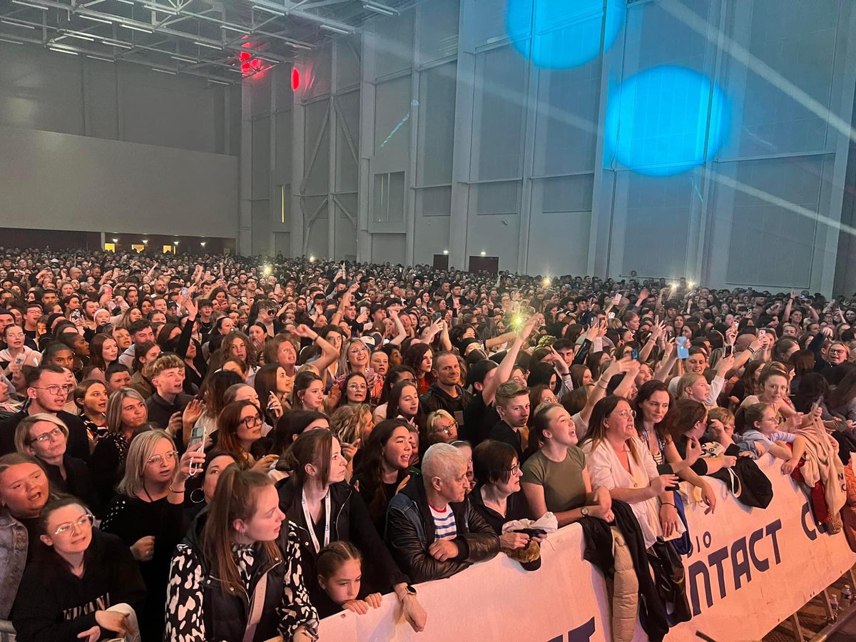 nicolaspavageau's tweet photo. #ContactVIP #RadioContact #Dadju #Tayc Merci à la ville de Valenciennes et le Credit agricole Nord de France ! 🔥 @Valenciennes_ @CreditAgricole @RosselRadioFR @hautsdefrance @Arcom_Lille https://t.co/1Ym8p6x3VB