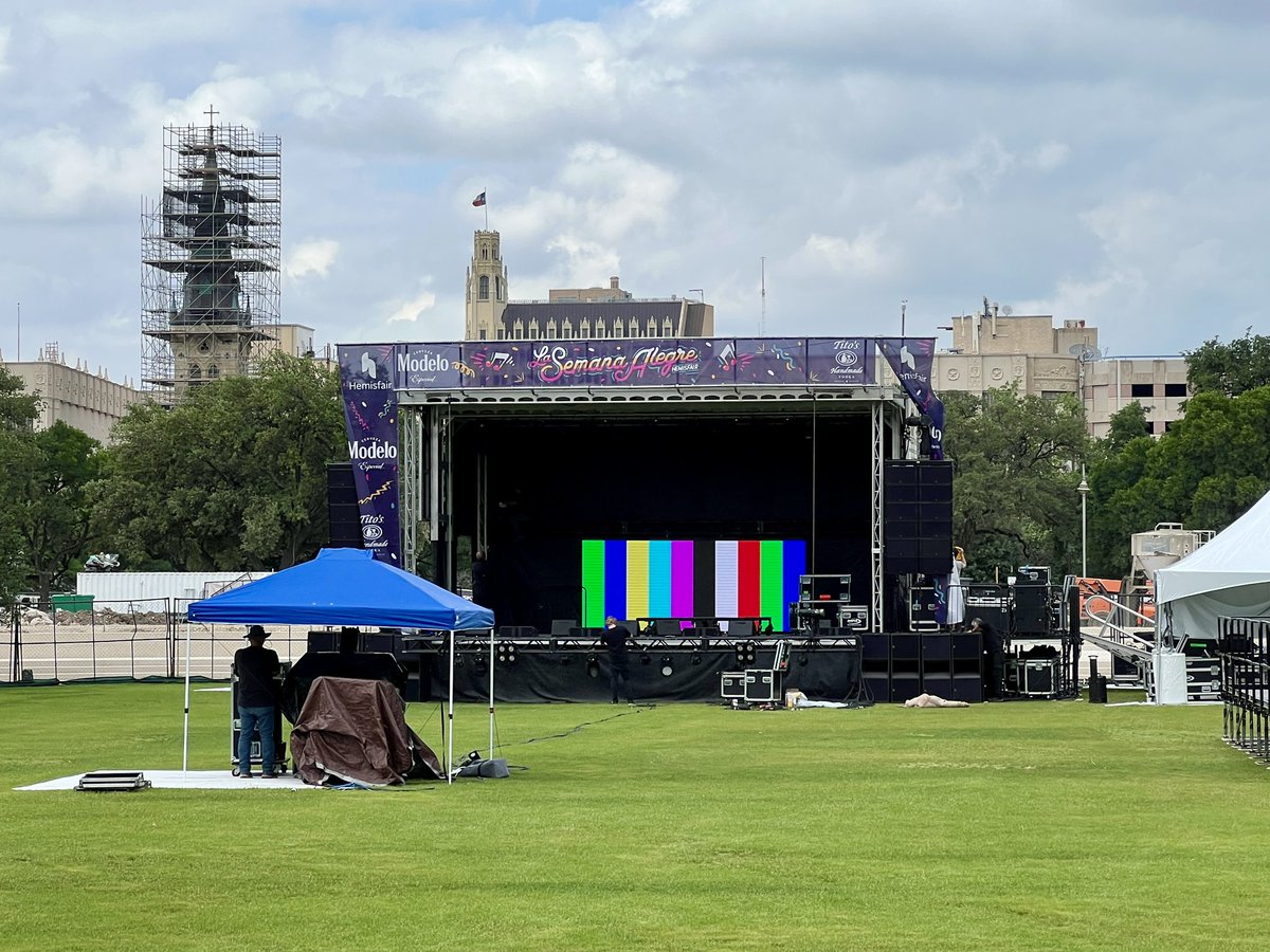 “Know My Neighborhood” hits downtown! NIOSA across the street, setting up for La Semana Allegre, we are right next to HemisFair Park! Welcome to Civic Park and my office for the day!! See you at 6! #KSATnews