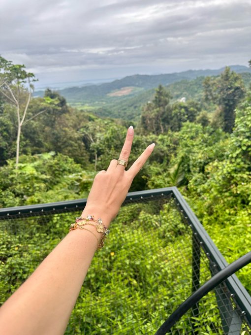 Island girl 🏝️ https://t.co/pRceb8xOLi