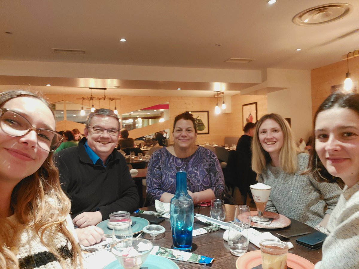 L'équipe Neper a passé une superbe soirée en compagnie de <a href="/JudithLewis/">Judith Lewis</a> qui vient d'arriver sur Paris pour animer une conférence au <a href="/seocamp/">SEO CAMP / FePSeM</a> .  

Venez aussi passer du temps avec nous demain au stand Neper ! 
#SEOCAMPus