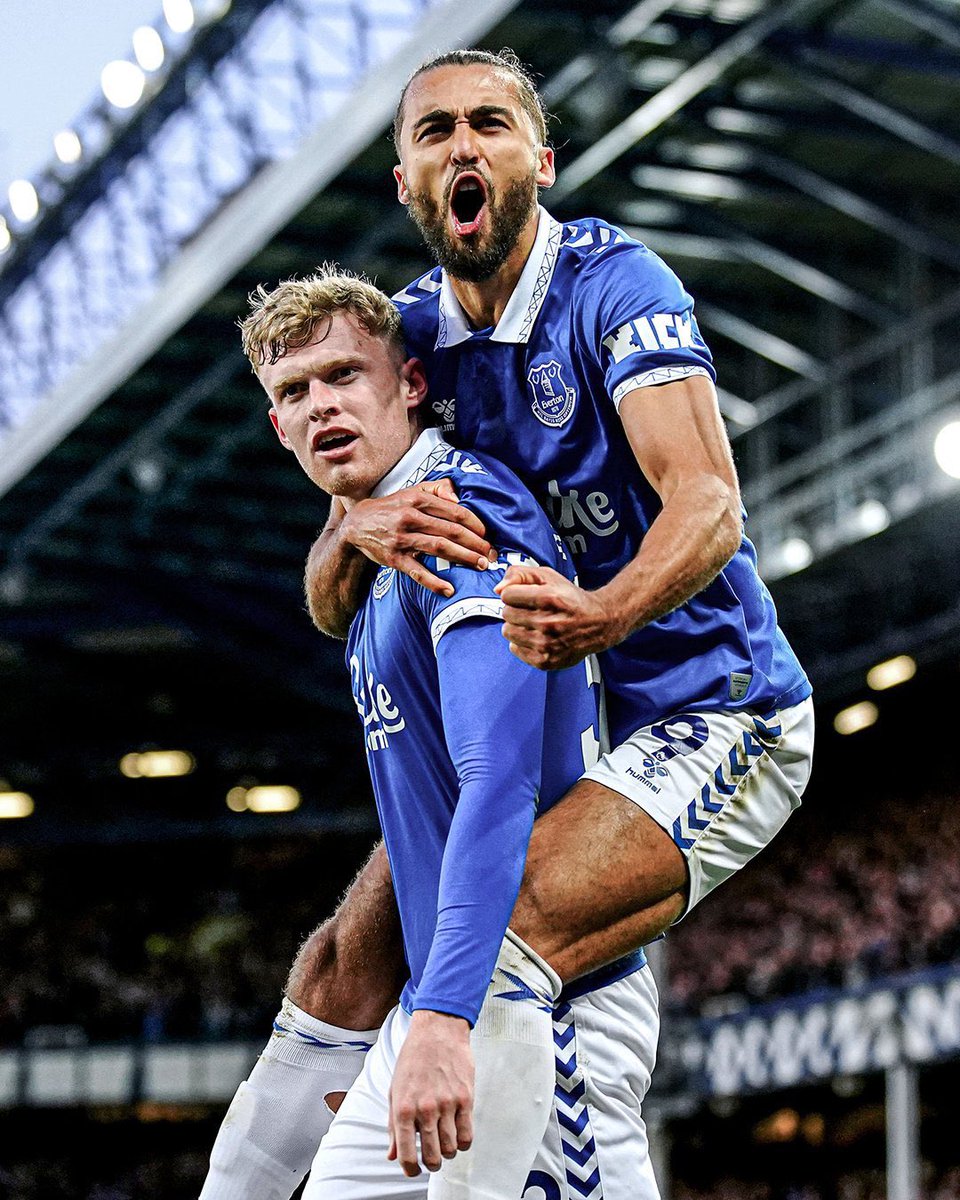 MARCHING DOWN THE GOODISON ROAD, ALL THE WINDOWS OPEN WIDE🎶💙UTFT
