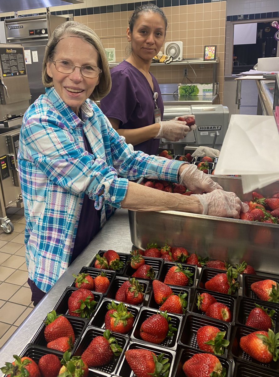 Big, bold, and bursting with flavor! 🍓😋 The strawberries at Kissam cafeteria are stealing the spotlight today. Check out these giants! #FreshFinds