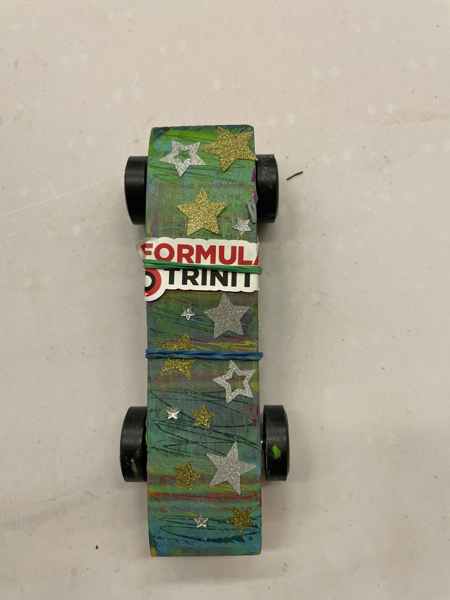 gafa_le_tae's tweet image. always wanted to be like the people who came in with cool projects when i did cub scouts 

tonight i did with @FormulaTrinity judging some very innovative cars with budding engineers! personal fave is the blade sellotaped as a front wing - ingenious way to ensure pole position 😭