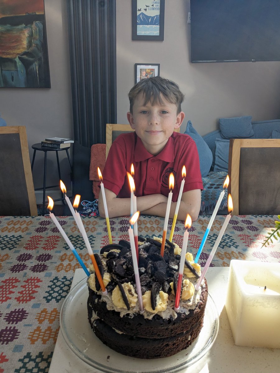 Lowri Gwyn tweet media