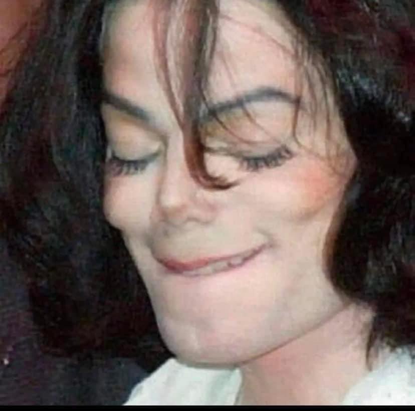 Me hearing that crunch sound when I vacuum up some crumbs 😩🔥