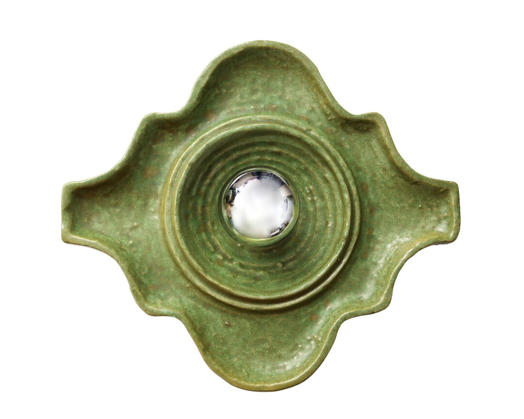 Green Ceramic Wall Light Sconce - HUSTADT Keramik by LavaHaus dlvr.it/T5ysnz #etsyshop #FestiveEtsyFinds #westgermanpottery