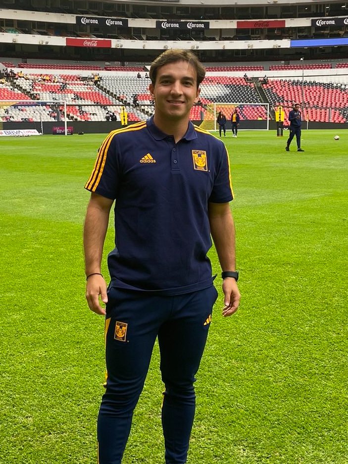 LigaBBVAFemenil's tweet photo. 🔘 @MFontes24 inició su carrera en la #LigaMXFemenil como Auxiliar Técnico en @TigresFemenil 🐯, con una estancia de 2 torneos (Apertura 2022 y Clausura 2023) y 1 título de Liga 🏆

➡️Desde el Apertura 2023, funge como Auxiliar Técnico de @FemenilFcJuarez 🐎 https://t.co/nYXZRHtUbg