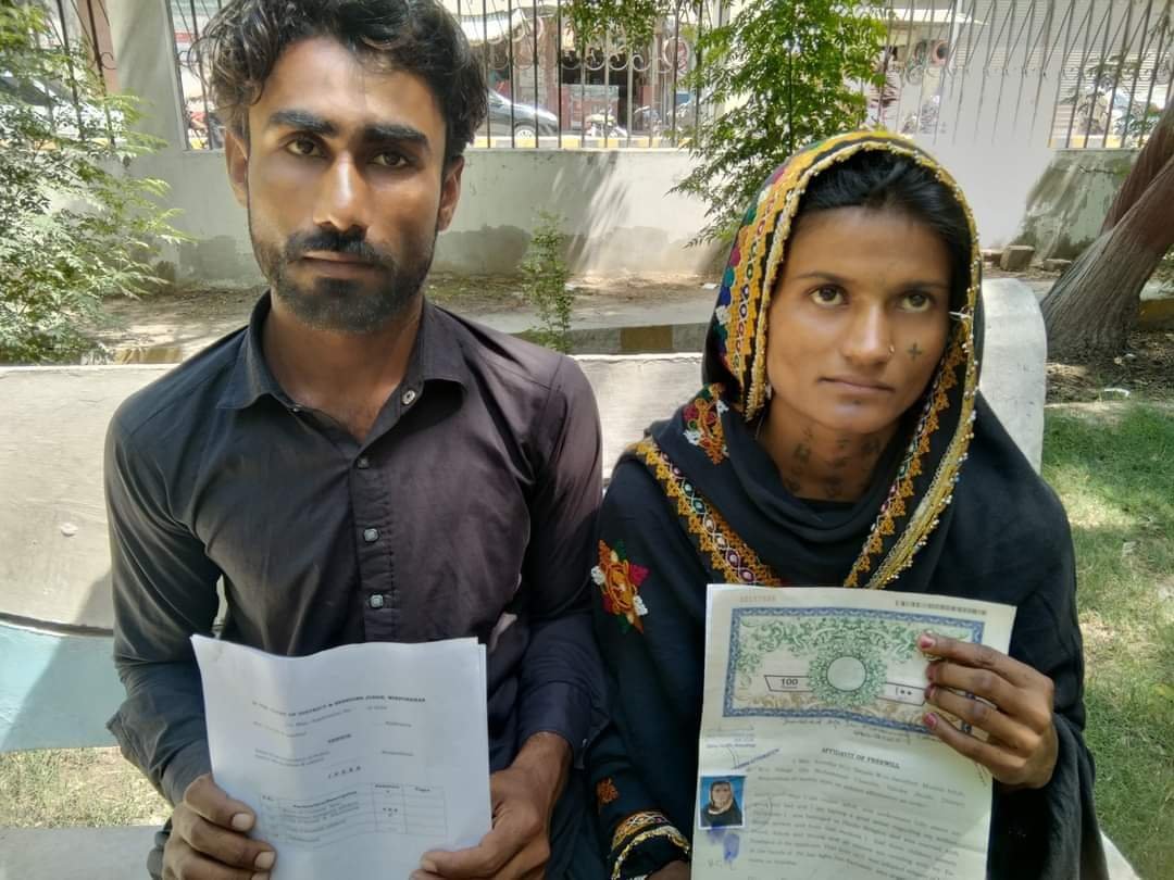 A minor Hindu girl Khemi Kohli was abducted and converted to Islam by Islamist Jamshed in Sindh, Pakistan #SanctionPakistan #saveourgirls @INSIGHTUK2 @StateDept @HouseForeign @UNChildRights1 @UN_Women @AmyMek @BarackObama @CLARITyCoaltion @YasMohammedxx @WorldBank @USAID…