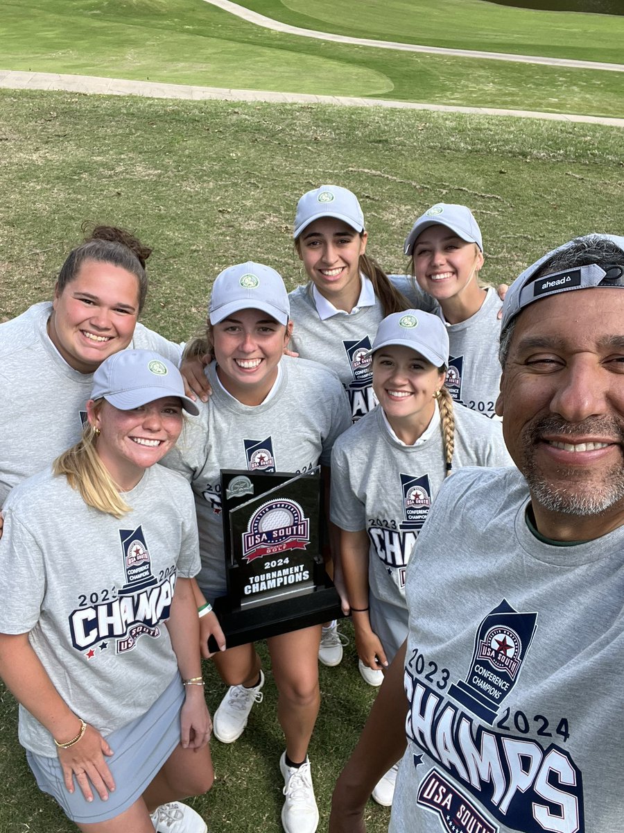Selfie with the Trophy: Methodist Women’s Golf, 2024 USA South Champions. #selfiewithtrophy
#USASouthChampionships
<a href="/mumonarchs/">Methodist Monarchs</a> <a href="/MethodistU/">Methodist University</a>