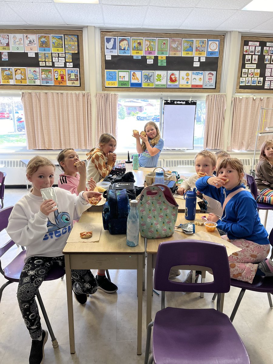 Classe de Mme Cindy tweet media