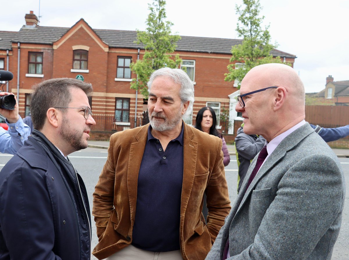 I was pleased to welcome a friend of Ireland to my office on the Falls Road today, the President of Catalunya, Pere Aragonès. Solidarity.