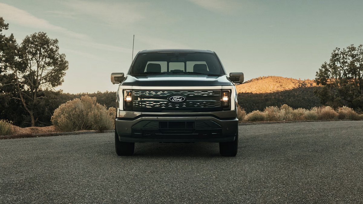 The Ford F-150 Lightning comes with a standard-range battery that offers a range of 240 miles.
LEARN MORE >> nuvi.me/30e9ln
#fordf150lightning #f150lightning #kendallauto