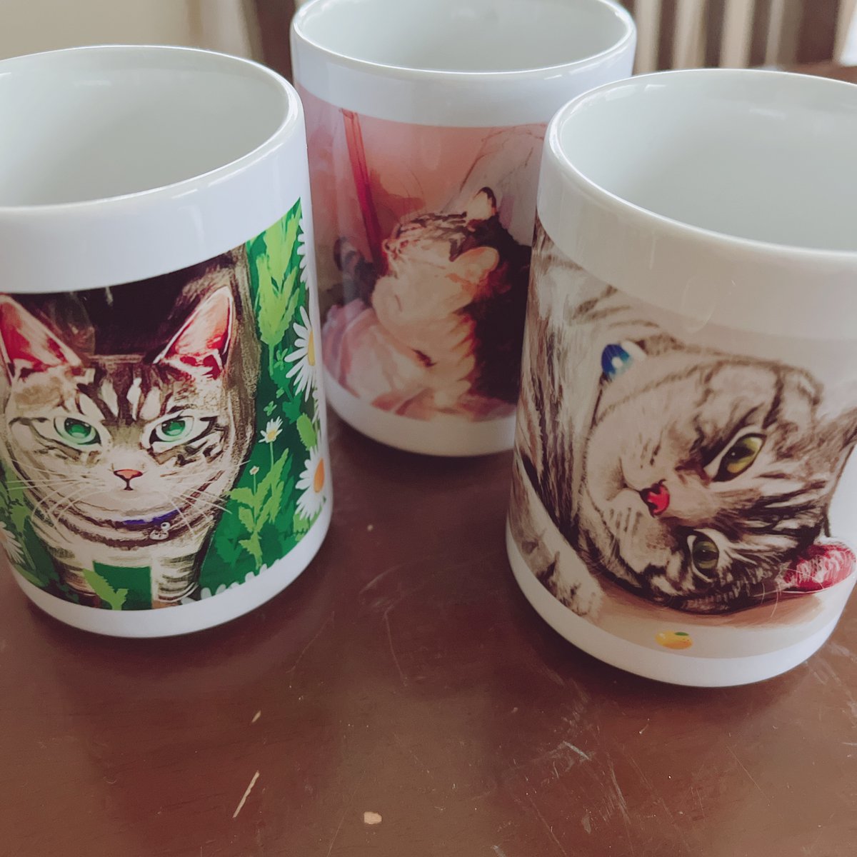 harrnsnn's tweet photo. 結婚祝いに愛猫の湯呑み作った(=^x^=)(=^x^=) https://t.co/eUqdbXEdTZ