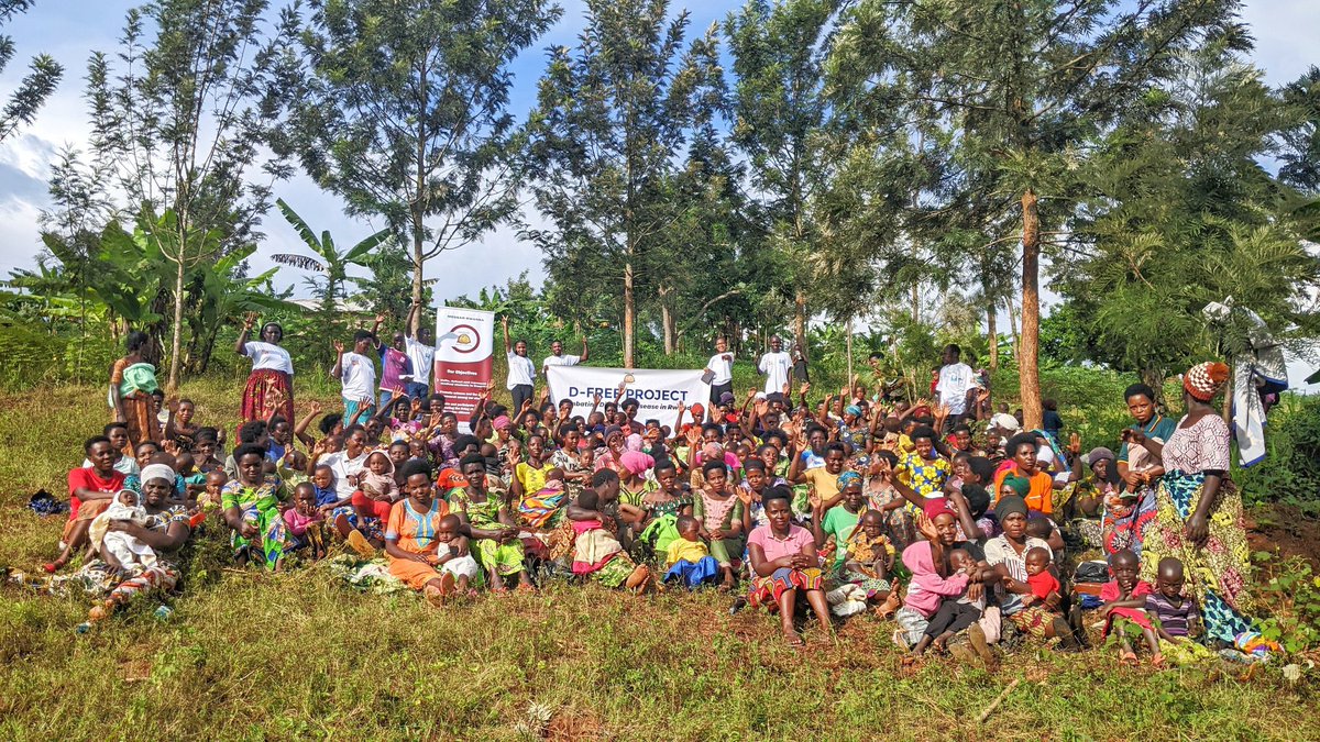 During #D_FreeProject, @medsar_rwanda has provided health education and awareness of #Diarrhea and other water-borne diseases and improved #WASH for the project beneficiaries in @GisagaraDistr through toilet re-innovation and provision of water filters. #CombatingDiarrhea