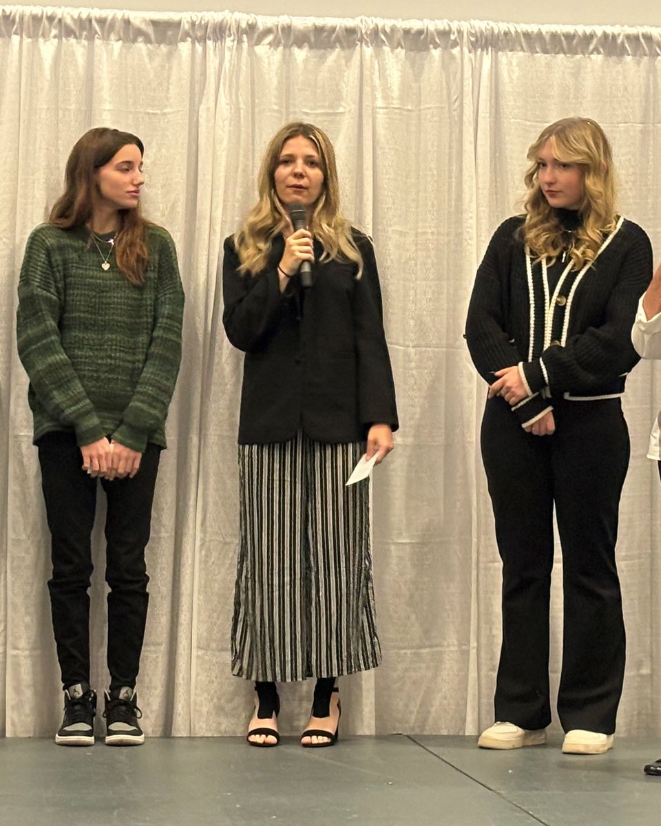 PickawayRossCTC's tweet photo. 🌟 Last week, our students and instructors showcased their expertise at The Appalachian STEM Collaborative in partnership with SuccessBound.📚

Mrs. Patrick, Ms. McCulla, Mrs. Tway and our students presented on our Lean Six Sigma Greenbelt projects. #PRCTCProud #SuccessBound https://t.co/6TSLD2OqtH